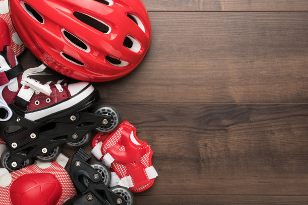 轮滑鞋和防护图片下载