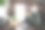 照片的专业it专家年轻人吃芯片电脑桌面阁楼室内办公室室内图片下载