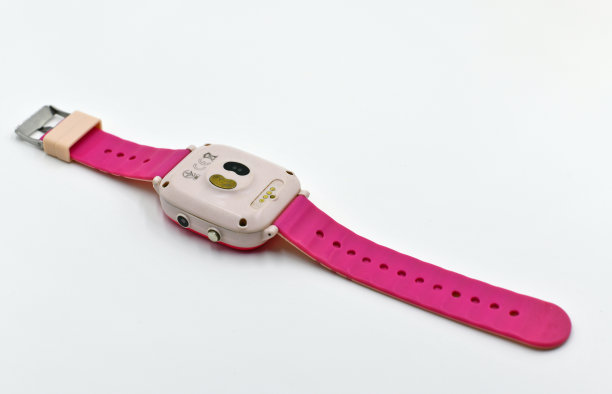 儿童智能手表是孩子必备的小玩意。图片下载