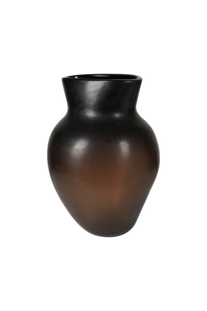 白色背景上的单张白纸图片下载