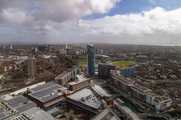 现代海滨鸟瞰图图片下载