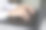 女性办公室职员的手在黑色笔记本电脑上打字的特写照片。图片下载