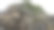 在白色背景上孤立的山岩。图片下载