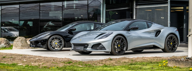 灰色和黑色2024莲花Emira跑车展出…图片下载