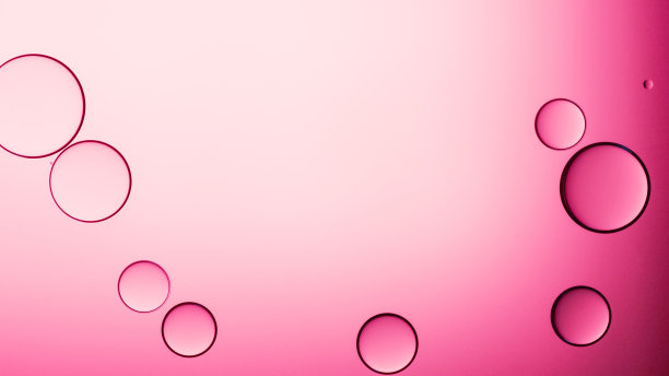 抽象粉红色的油泡沫在一个白色的背景创意设计和艺术项目图片下载