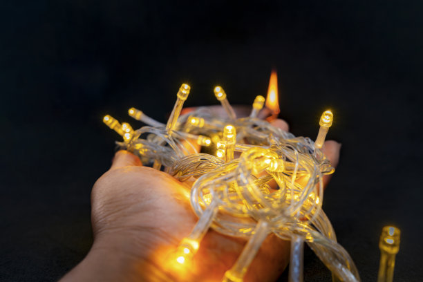 圣诞灯温暖闪烁线LED灯的节日庆祝活动图片下载