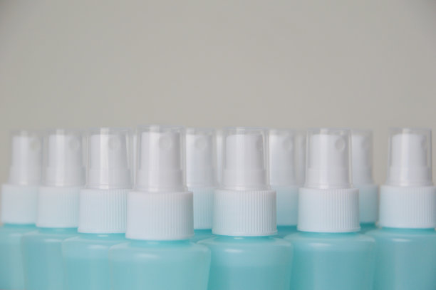 组成蓝色消毒喷雾瓶图片下载