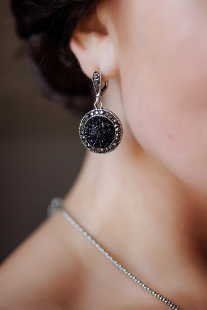 一个美丽女人的复古肖像。复古风格。时尚照片。浪漫的美。图片下载