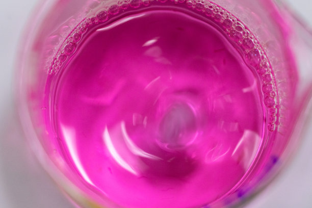 液皂的制作过程及实验室液皂测试。图片下载