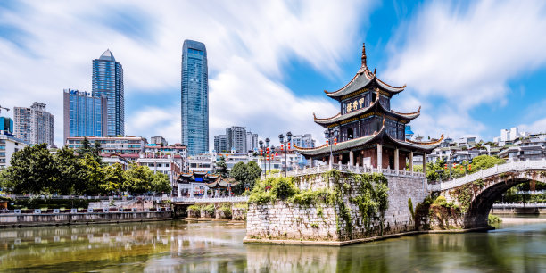 中国贵州贵阳嘉秀大厦风景图片下载