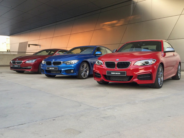 宝马汽车:640i, 425d和M235i图片下载