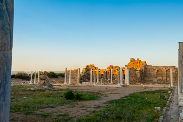 塞德古城的废墟。图书馆。图片下载