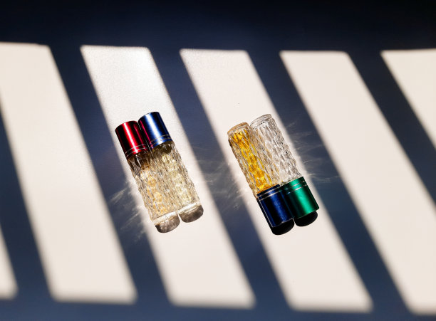 香水瓶图片下载