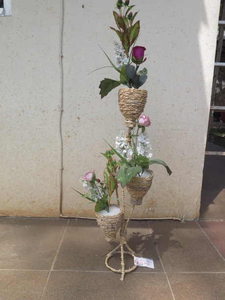 回收的工艺品图片下载