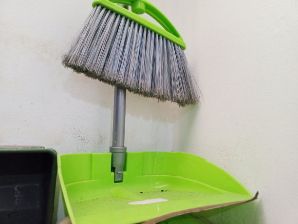 扫帚和簸箕图片下载