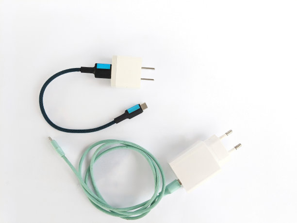 数据线和手机充电器图片下载