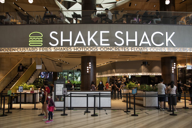 Shake Shack在新加坡樟宜珍宝机场开设了第一家门店图片下载