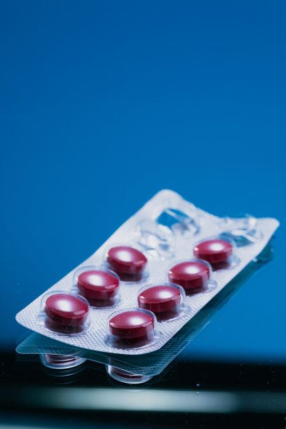 红色的片剂吸塑包装-药物用药特写-健康概念-库存照片图片下载