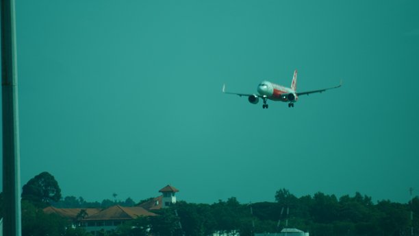 亚洲航空飞机（虚化照片）图片下载