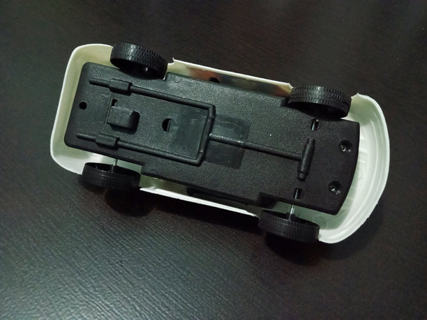 倒置玩具车图片下载