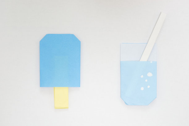 一个孩子做的折纸(夏天的图片图片下载