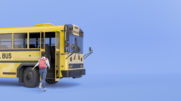 女生跑着去赶蓝色背景的校车图片下载