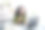 可爱可爱的开朗女孩躺在地毯上客厅讲现代无线上网本公寓室内的照片图片下载