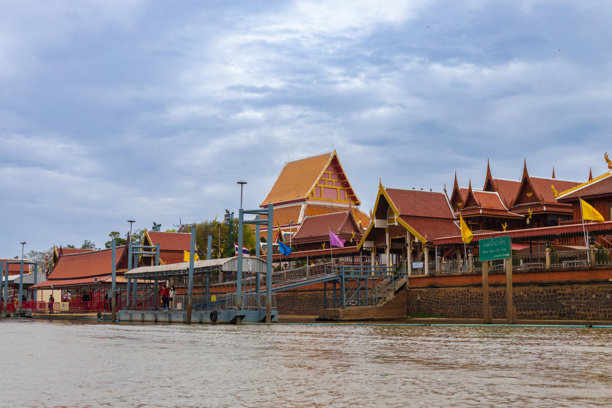 泰国大城府Mae Nam Pa Sak河码头图片下载