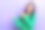照片黑发年轻的女孩穿着绿色的套头衫点手指抱手臂看新的美白牙齿诊所孤立在紫色的背景图片下载