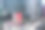 香港繁忙街道的俯视照片，建筑物旁有阿联酋航空的大幅banner图片下载