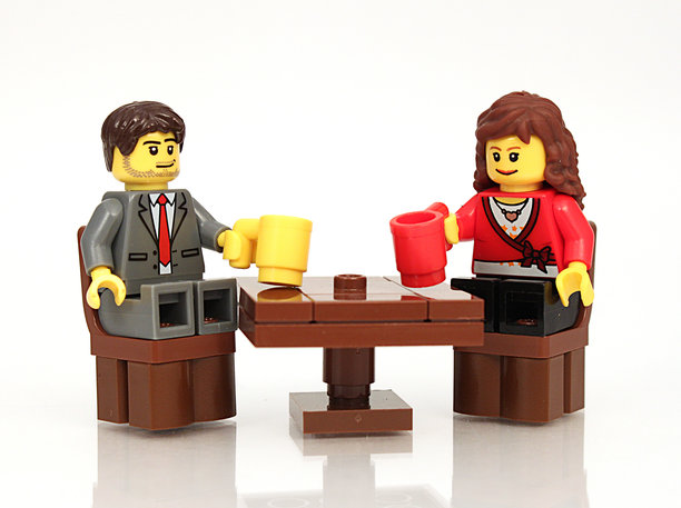 情侣一起喝酒图片下载