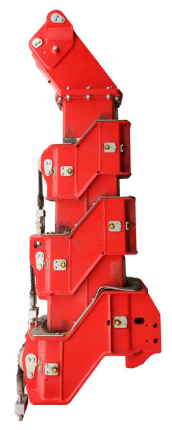 折叠液压升降机的红色工程机械隔离图片下载