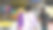 在巴里岛，一家人排队购买传统的炸鱼薯条图片下载
