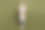 全身照片光泽自信的女士穿着围裙准备饮料微笑空空间孤立的绿色背景图片下载