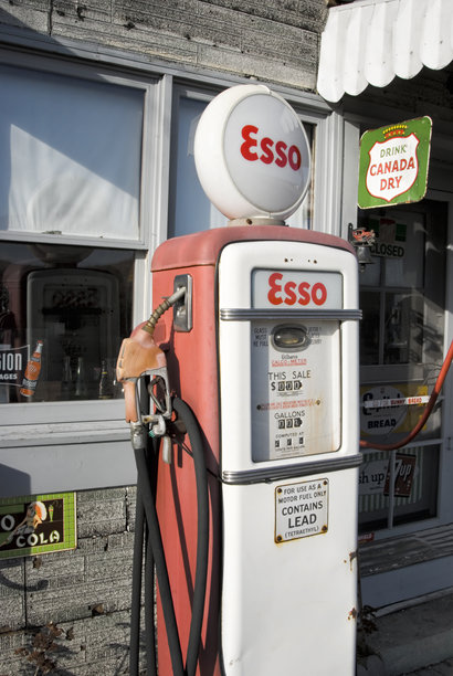 气泵复古埃索，20世纪60年代的美国乡村图片下载