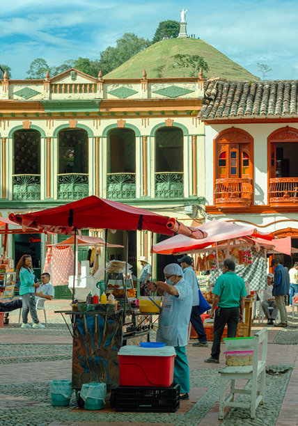 杰里科广场的日常生活，Jericó，安蒂奥基亚，哥伦比亚。图片下载