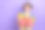 照片可爱漂亮的女士时尚的条纹系套头衫hold礼盒看空空间横幅海报孤立的紫色背景图片下载