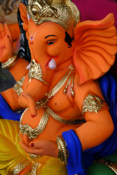 2024年9月7日，在印度浦那的Ganesh节前夕，新制作的gananesha或Ganapati神像在一家商店出售。图片下载