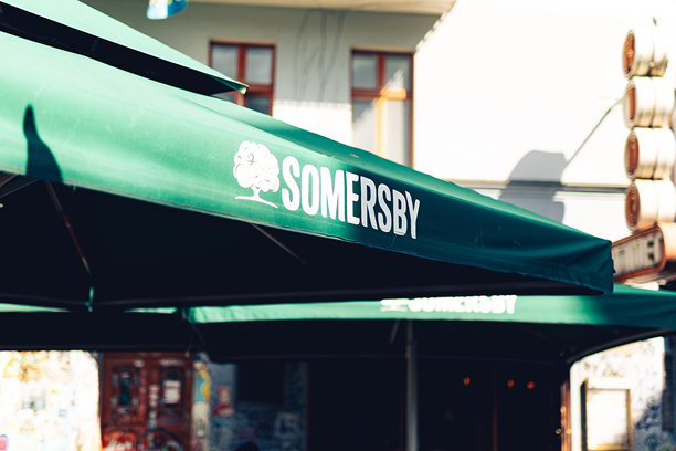 萨默斯比在柏林的照片。图片下载