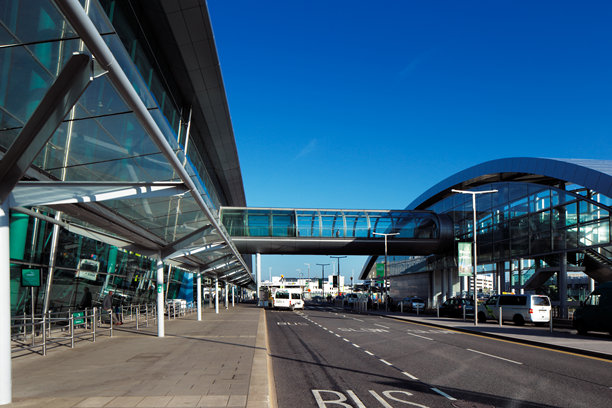 爱尔兰都柏林机场的新2号航站楼图片下载