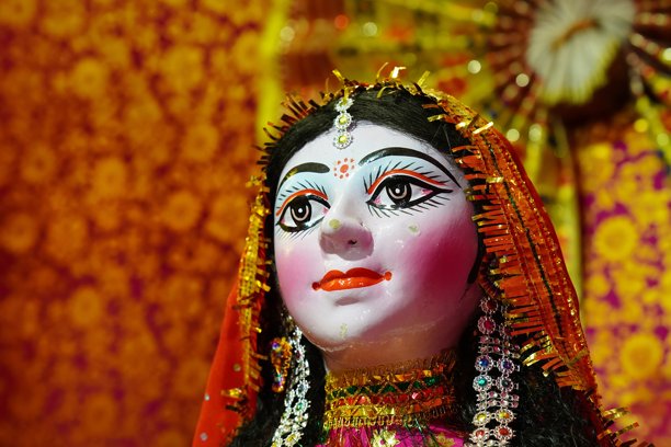 印度手工制作的女性的玩具特写镜头图片下载