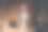 木工的照片，木匠家伙切割木板锯工具在车库室内图片下载