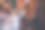 漂亮的年轻女孩的照片放鲜花花瓶穿条纹套头衫阁楼室内公寓室内图片下载