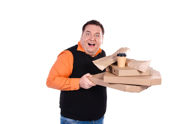 有趣的饥饿的胖男人正在节食，他对一小块披萨不满意。图片下载