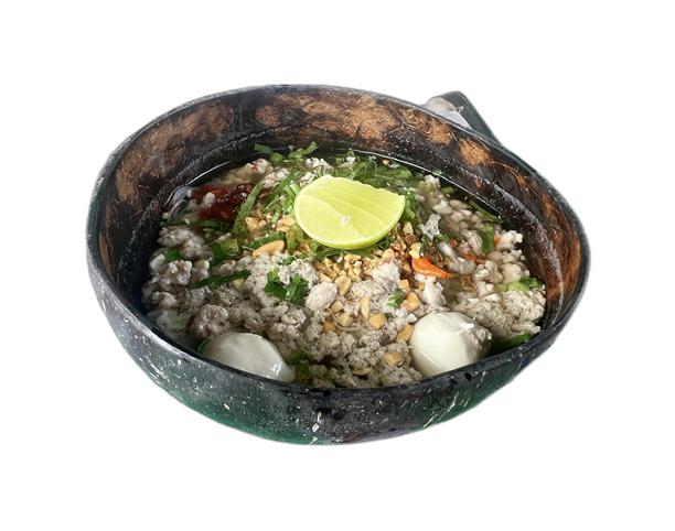 一碗食物的照片，里面有一个青柠角。图片下载