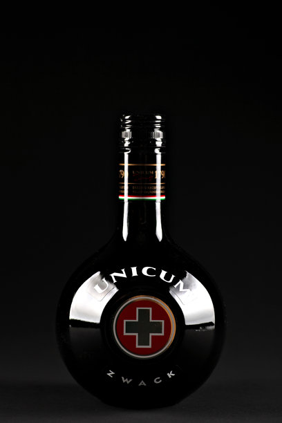 Unicum瓶子细节图片下载