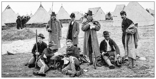 古董图片：国民警卫队学员招募军事营，新来者图片下载