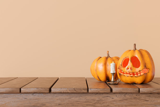 木质桌面上留有空位用于产品展示和南瓜，背景为温暖的棕色。万圣节主题。产品展示的模型，商品展示。桌子正面视图。3D渲染。图片下载