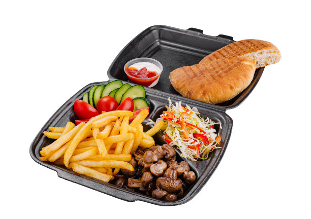 午餐盒里装有皮塔饼、蘑菇、薯条和沙拉图片下载