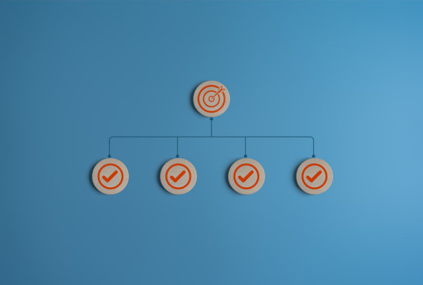成功项目计划的业务目标。飞镖和正确的符号在木块上的树图。制定企业战略计划，设定目标，勇于创新，有创意思维和灵感。图片下载